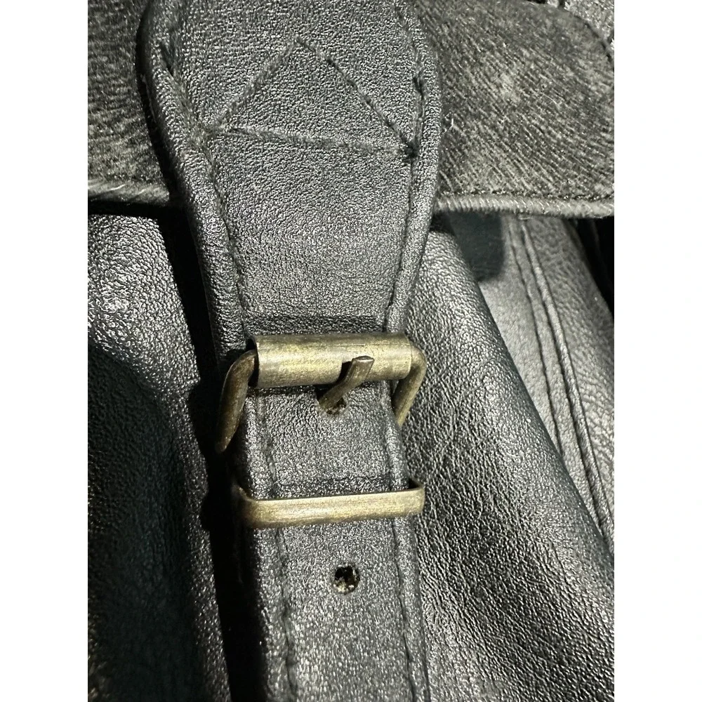 VTG 90s Bogy's Paris Black Leather Medium Backpack